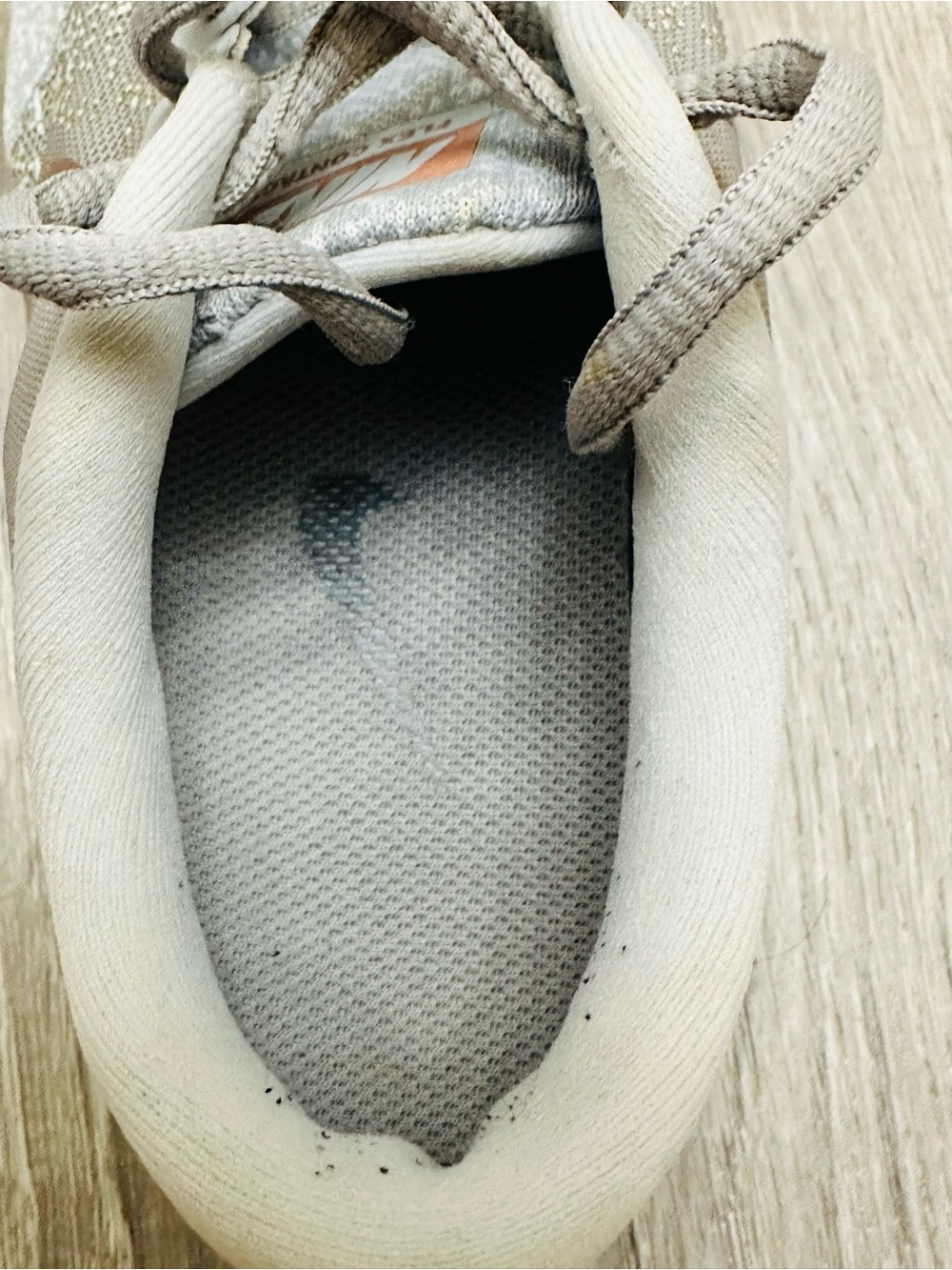 Nike Women's Light Gray and Copper Metallic Knit Sneakers size 6 - Picture 7 of 11